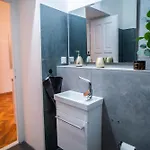 Apartmán Luxapart Big 12people With Breakfast Option