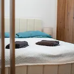 Apartmán Luxapart Big 12people With Breakfast Option *