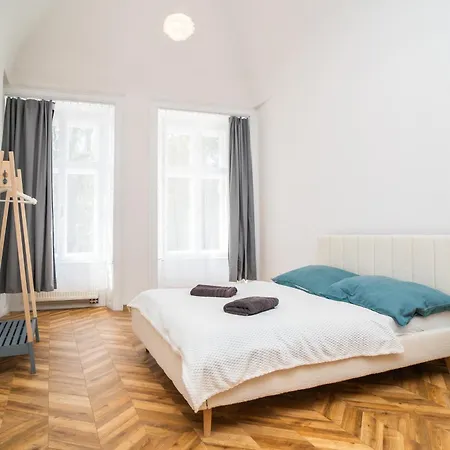 Luxapart Big 12people With Breakfast דירה *