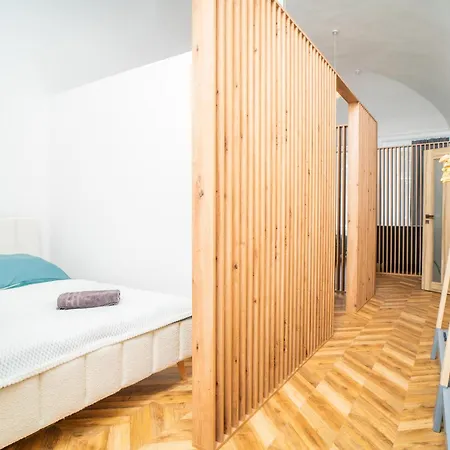 דירה Luxapart Big 12people With Breakfast