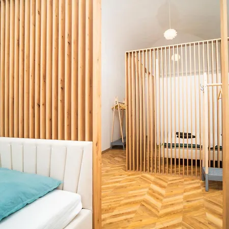 Luxapart Big 12people With Breakfast דירה *