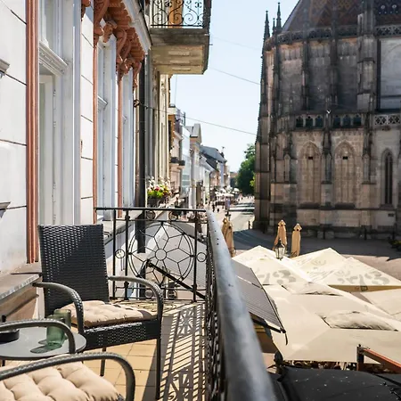 דירה Luxapart Big 12people With Breakfast