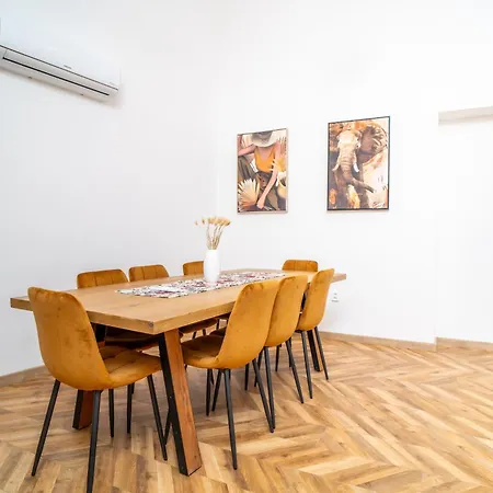 Apartmán Luxapart Big 12people With Breakfast Option Košice