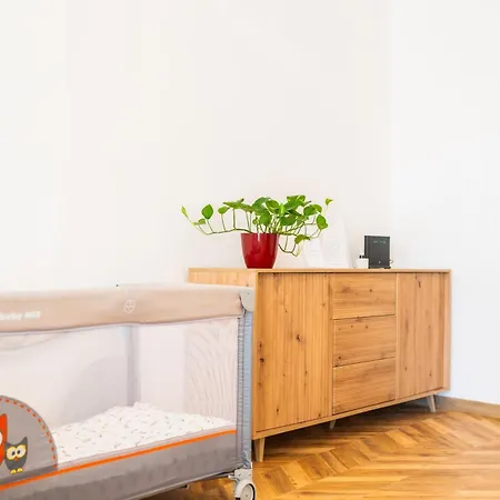 Luxapart Big 12people With Breakfast דירה