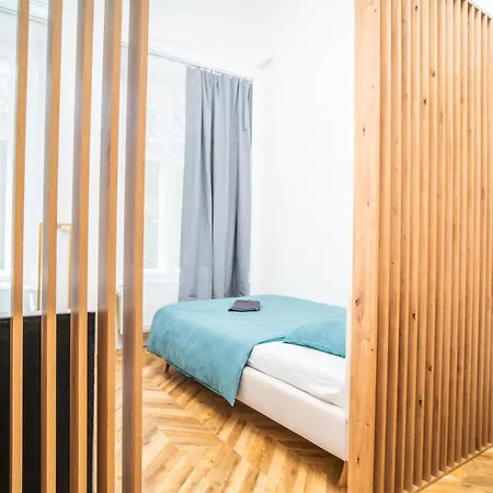 Luxapart Big 12people With Breakfast דירה *